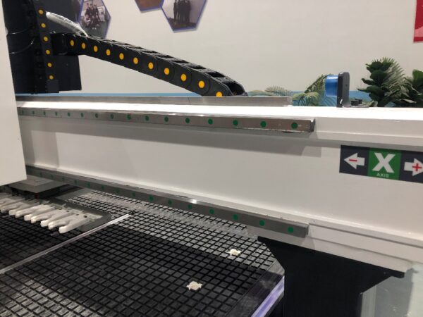 Router-CNC-Cambio-Herramientas