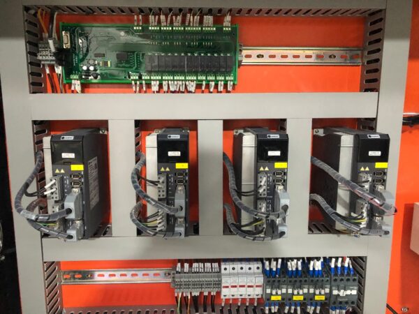 Router-CNC-Cambio-Herramientas